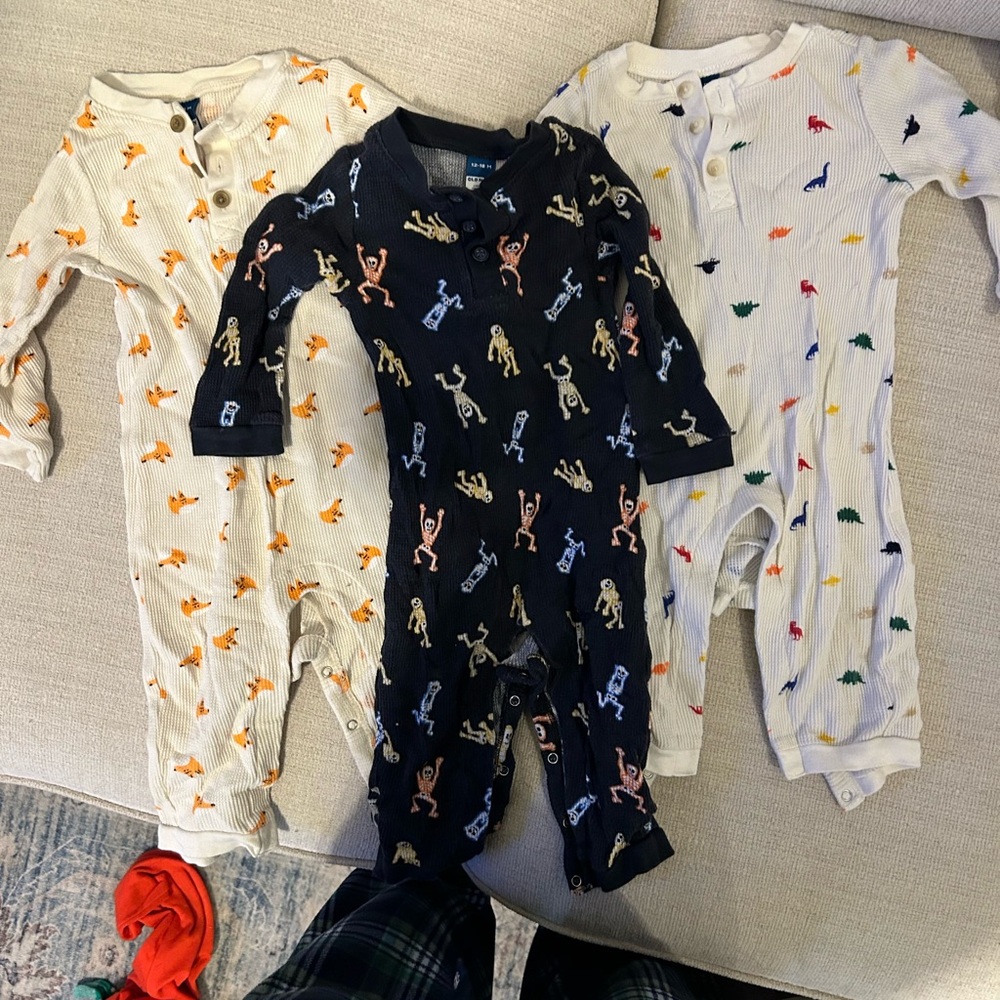 Old Navy Toddler Dinosaur and Robot Print Long Sleeve Onesies